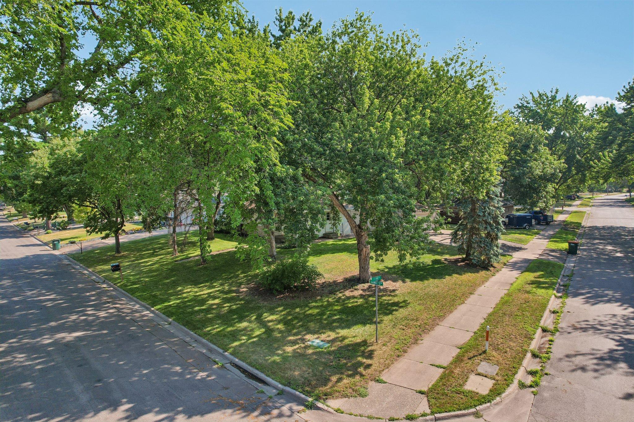 52-web-or-mls-Quince St-S1907-052.jpg