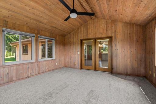 1150 Menke Circle, Shakopee, MN 55379