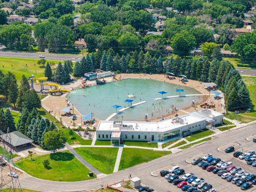 Nearby parks, pickleball, SandVenture Aquatic Park. Awesome Shakopee location!