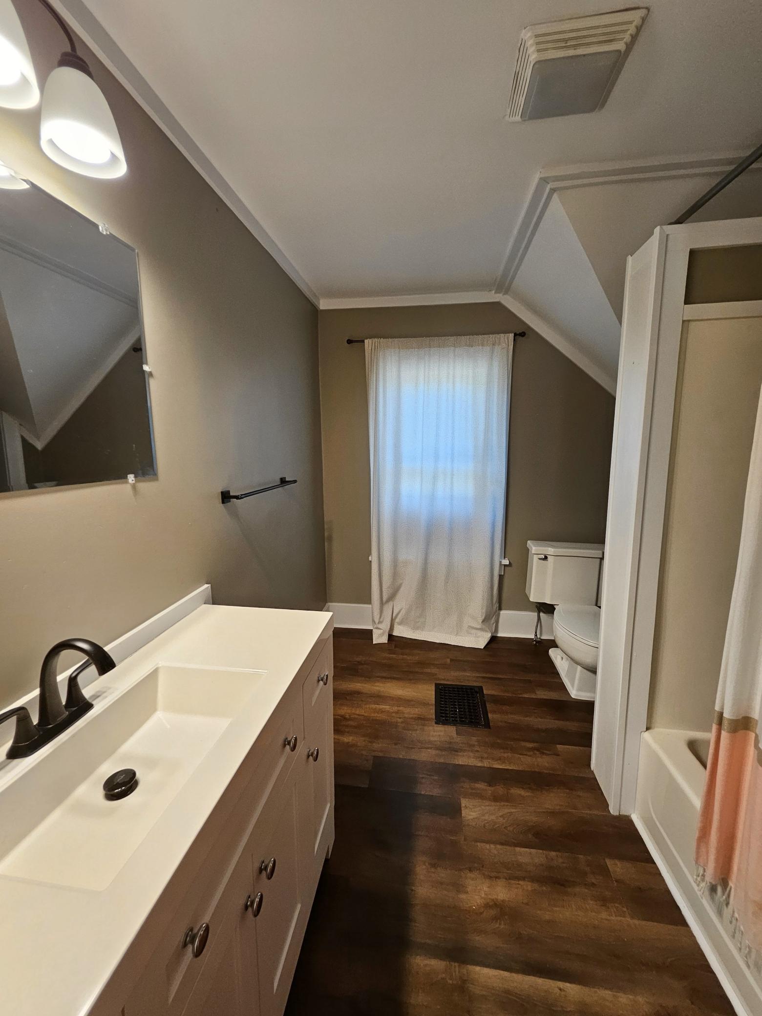 Upper Bath