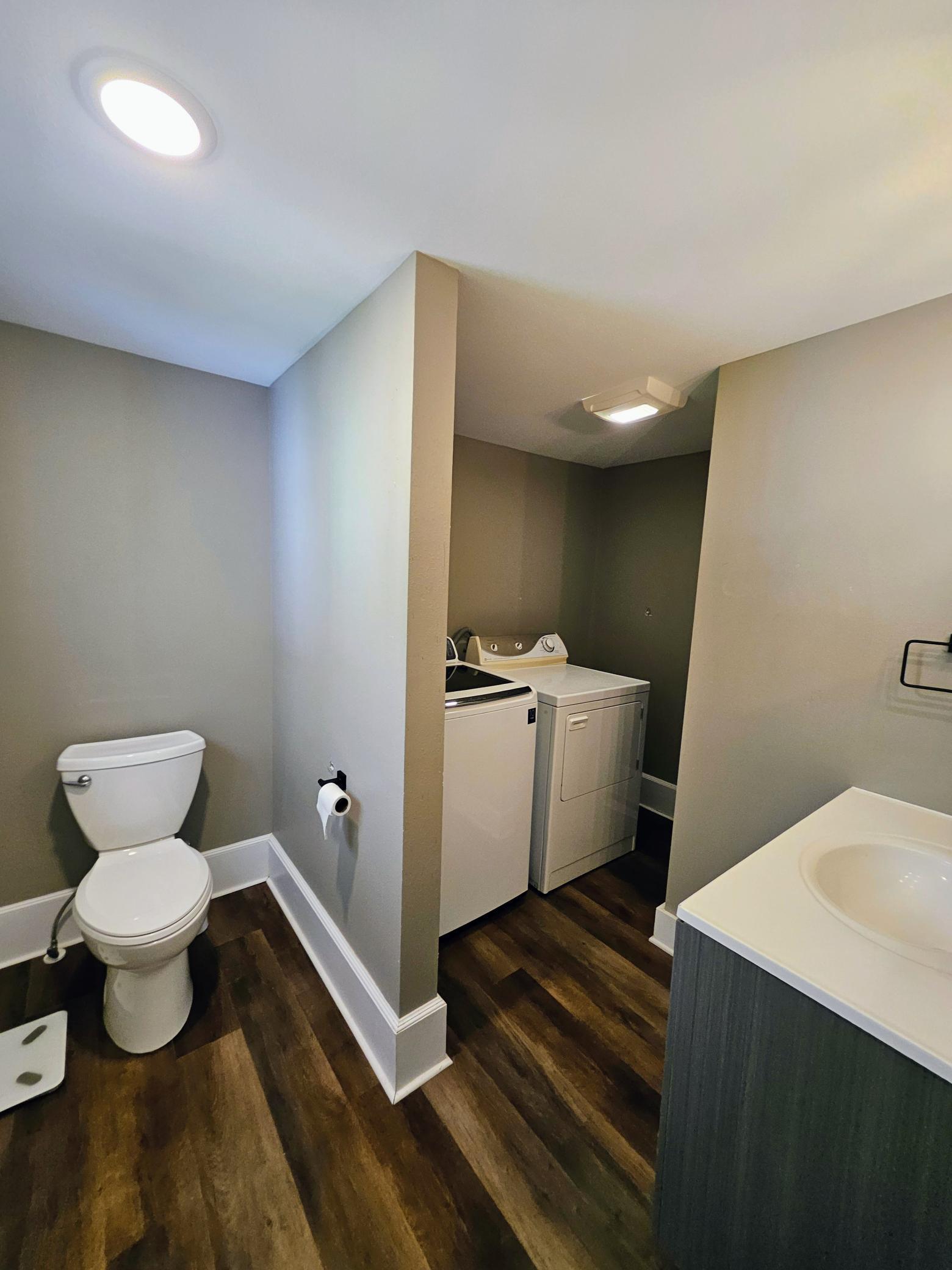 MF 3/4 bath and laundry