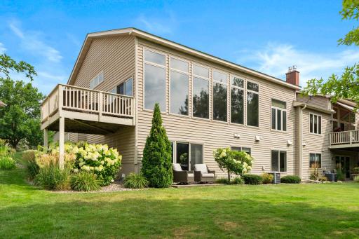1427 Summit Shores Drive, Burnsville, MN 55306