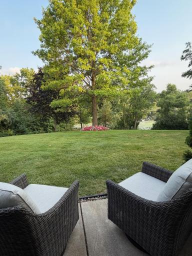 Sit back, relax on the patio and soak up nature views! Just steps away from Earley Lake and its serene nature filled, 1-mile paved walking/bike path.