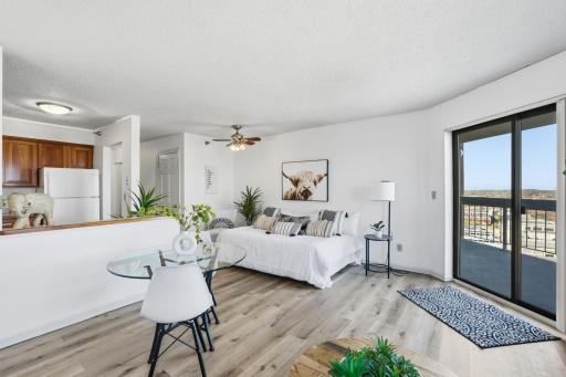 bed 2807 The Pointe Condominiums St Paul, MN.jpg