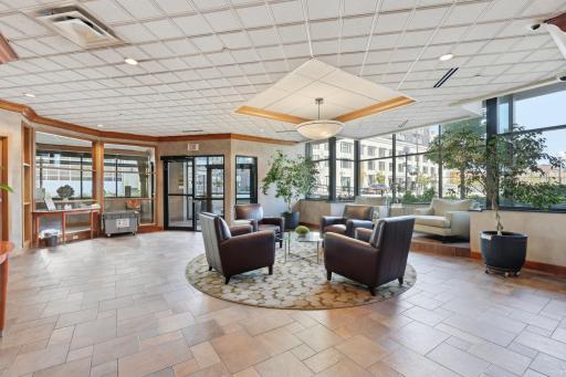Lobby_ The Pointe Condominiums St Paul, MN.jpg