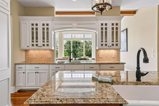 3649 Lerive Way, Chaska, MN 55318