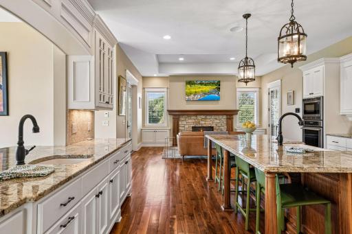 3649 Lerive Way, Chaska, MN 55318