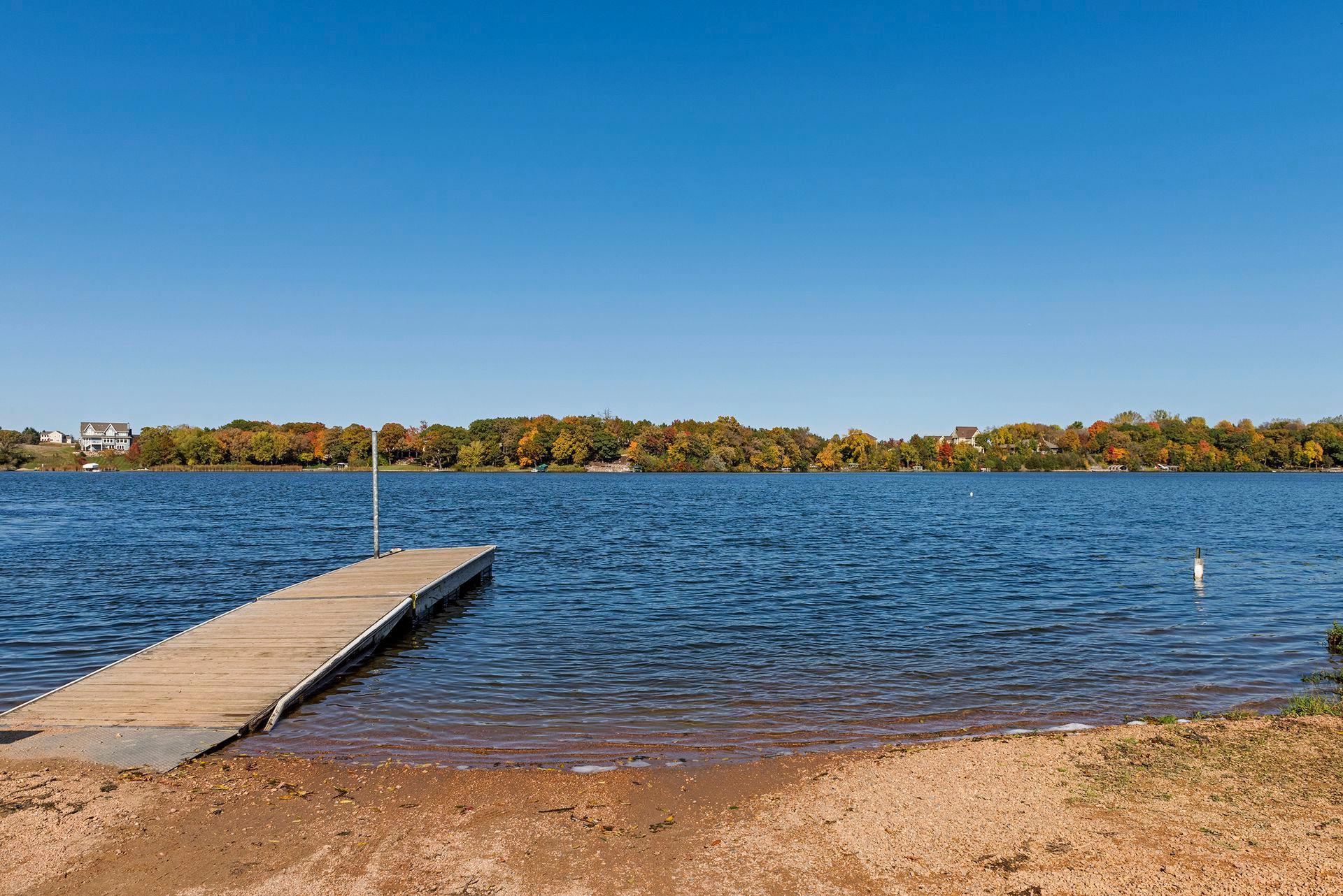 Neighborhood tails and association lake and beach access.