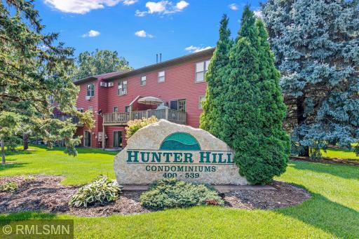 451 Hunter Hill Road, Hudson, WI 54016