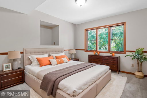 451-Hunter-Hill-Rd-18 - Bedroom - Standard - 2.jpg