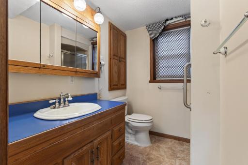 30_7430_170th30_mls.jpg