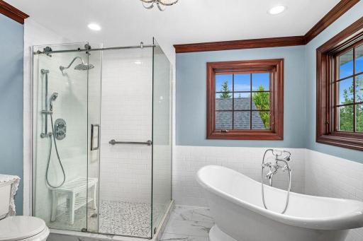 2827 Parkwood Lane, Duluth, MN 55811