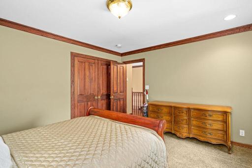 2827 Parkwood Lane, Duluth, MN 55811