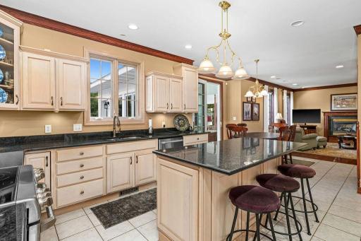 2827 Parkwood Lane, Duluth, MN 55811