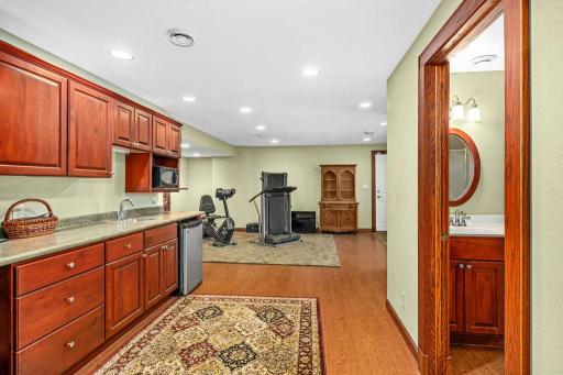 2827 Parkwood Lane, Duluth, MN 55811