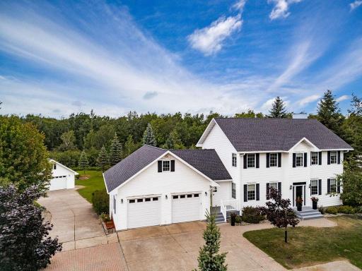 2827 Parkwood Lane, Duluth, MN 55811