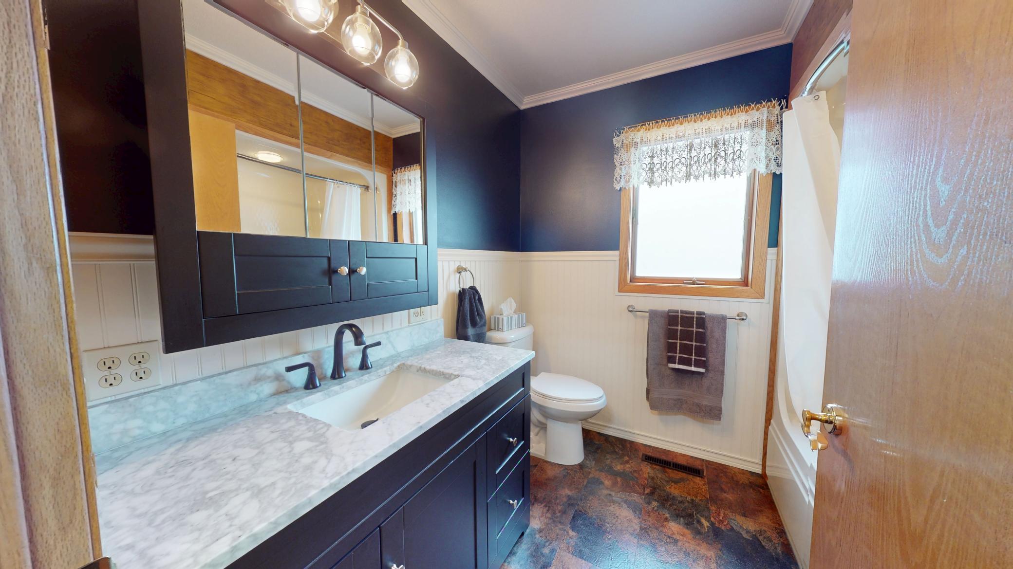 Full Bathroom