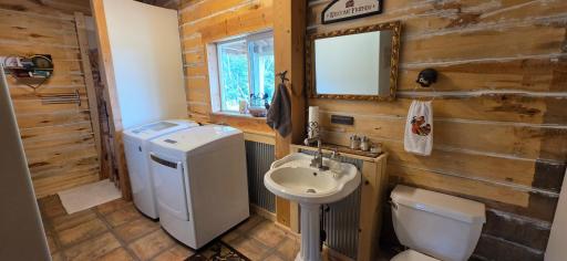 3/4 bath with laundry