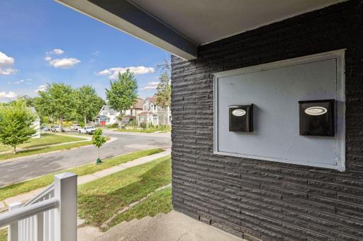 2326 North Bryant Avenue - Spacecrafting - 0004.jpg