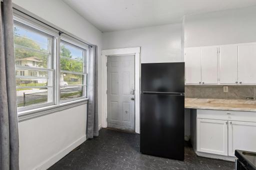 2326 North Bryant Avenue - Spacecrafting - 0013.jpg