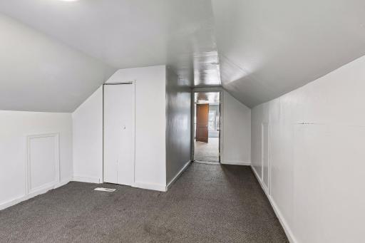 2326 Bryant Avenue North - Spacecrafting - 0024.jpg