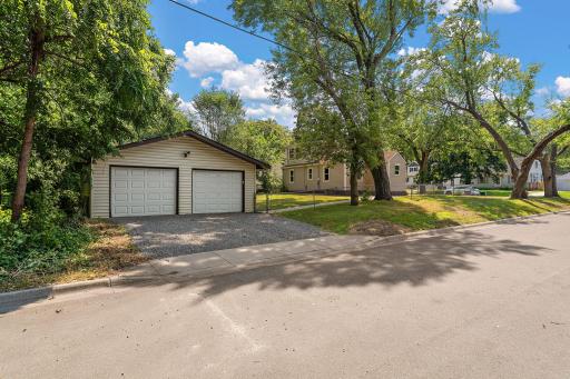 Oversized Two Car Garage on Dead-End Street