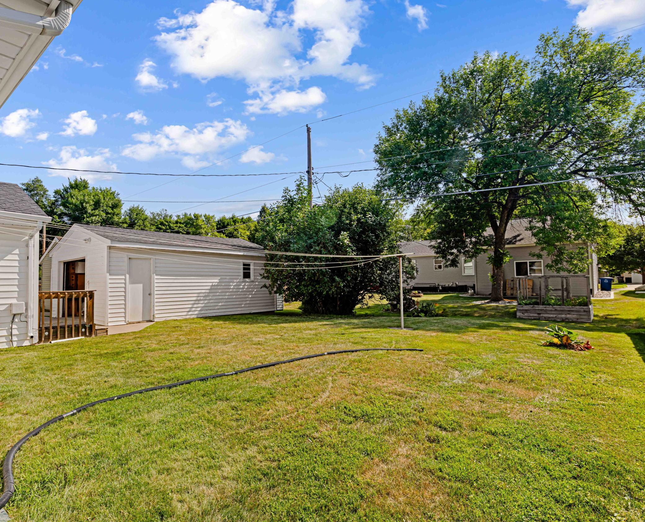 1624 S 4th St Moorhead-7.jpg