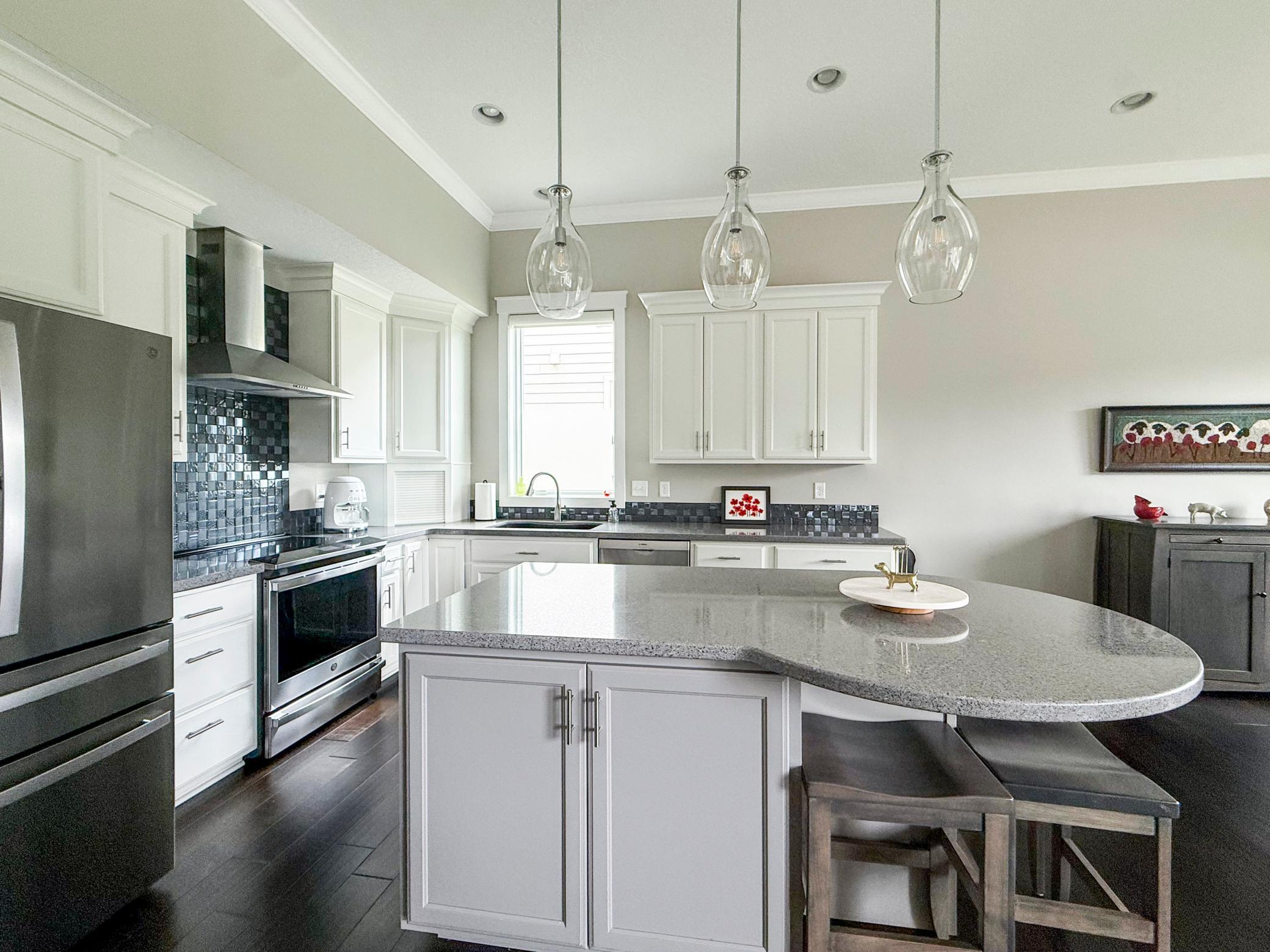 11. Waterfront-home-for-sale-Rochester-MN.jpg