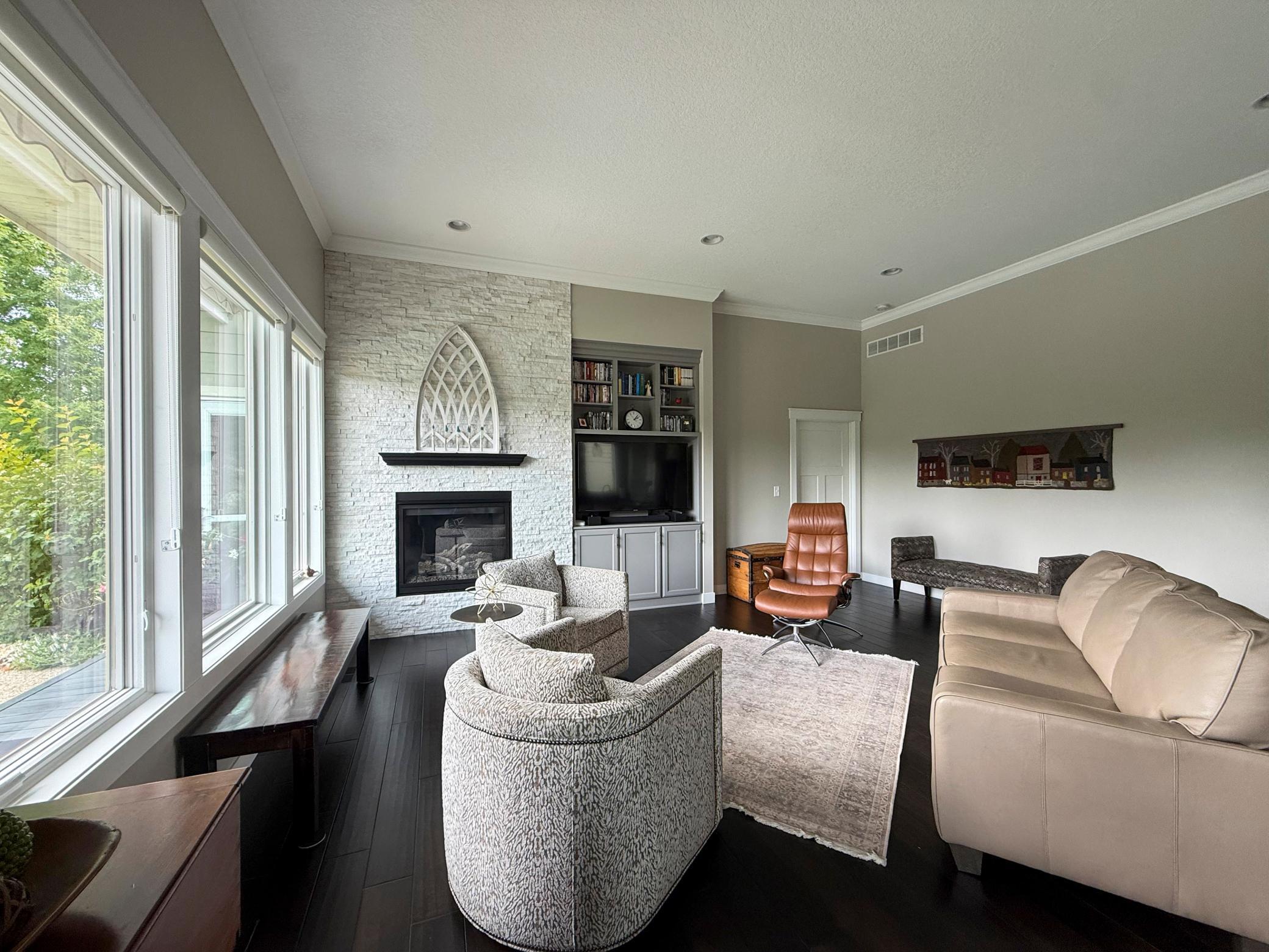 12. Waterfront-home-for-sale-Rochester-MN.jpg