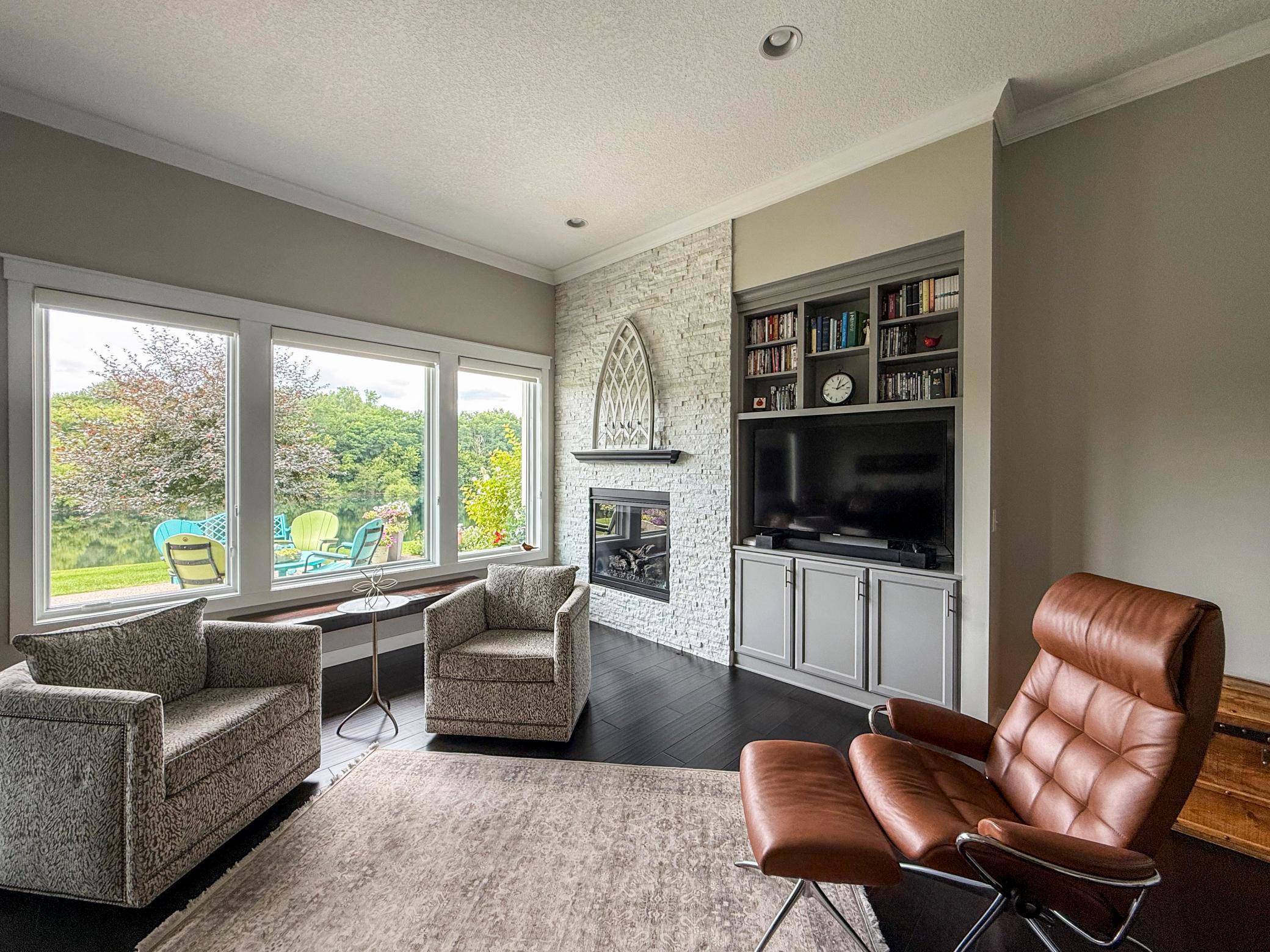 08. Waterfront-home-for-sale-Rochester-MN.jpg