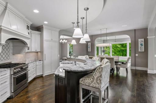 655 Shawnee Woods Road, Medina, MN 55340