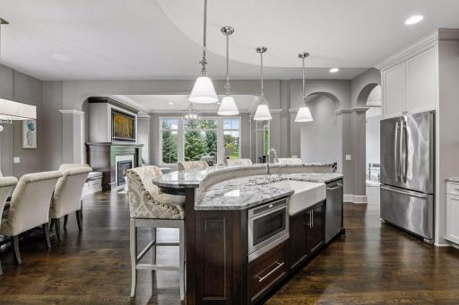 655 Shawnee Woods Road, Medina, MN 55340