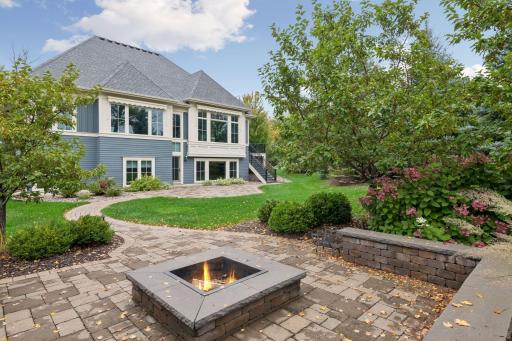 655 Shawnee Woods Road, Medina, MN 55340