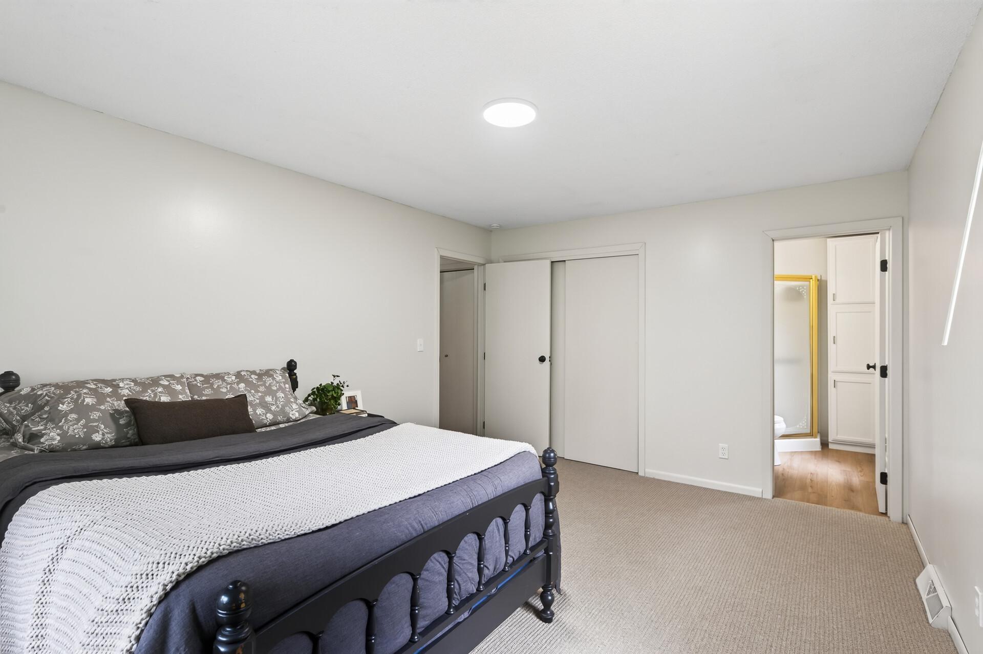 20_10630_Borman_Ave20_mls.jpg