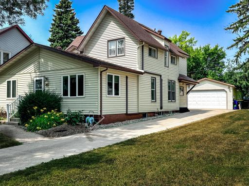 Welcome to 316 S Ash Street in Crookston, MN
Spacious 4,300+ sq. ft. home in Crookston MN with timeless curb appeal and a long concrete driveway.