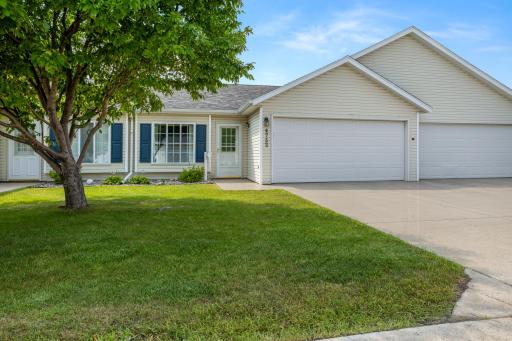 4752 10th Avenue S, Fargo, ND 58103