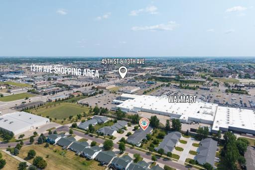 4752 10th Avenue S, Fargo, ND 58103