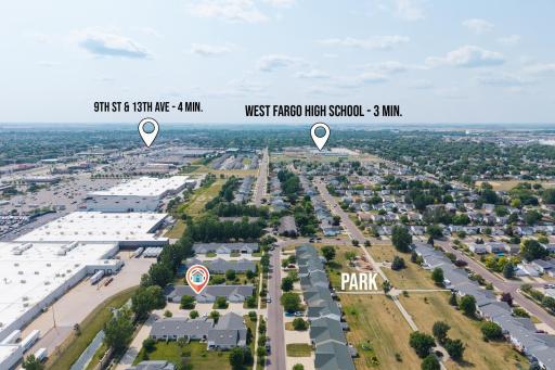 4752 10th Avenue S, Fargo, ND 58103