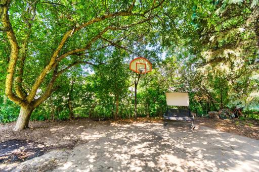 10439 Thrush St Nw - Web Quality - 034 - 26 Exterior Rear.jpg