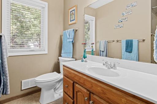 5919 Oldfield Ave N, Stillwater, MN-8.jpg
