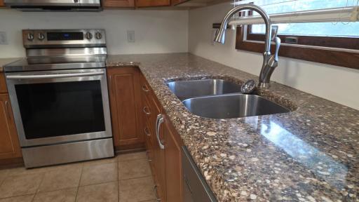 1004 21st Street SE, Rochester, MN 55904