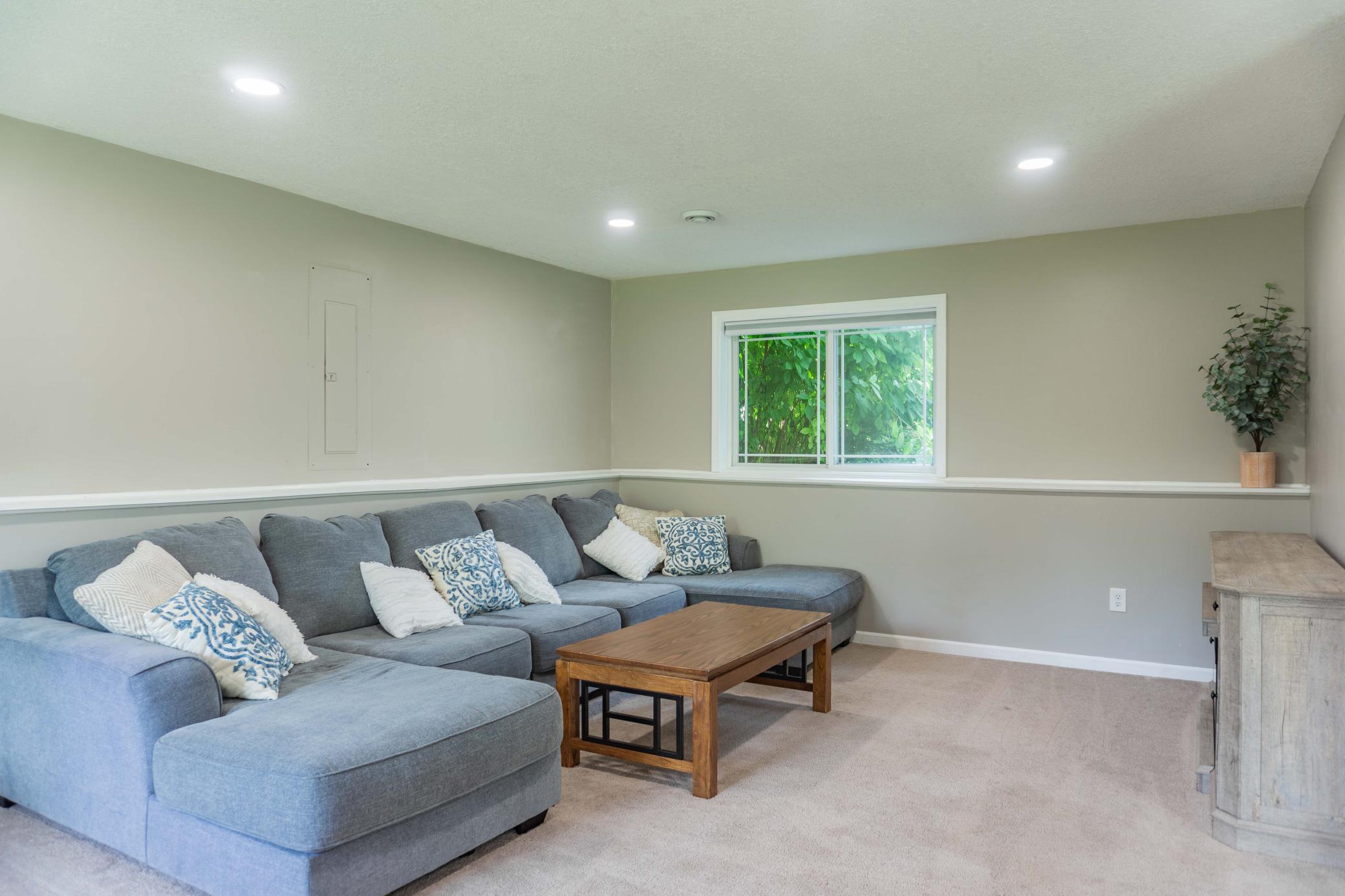 29 - MLS Photo.jpg