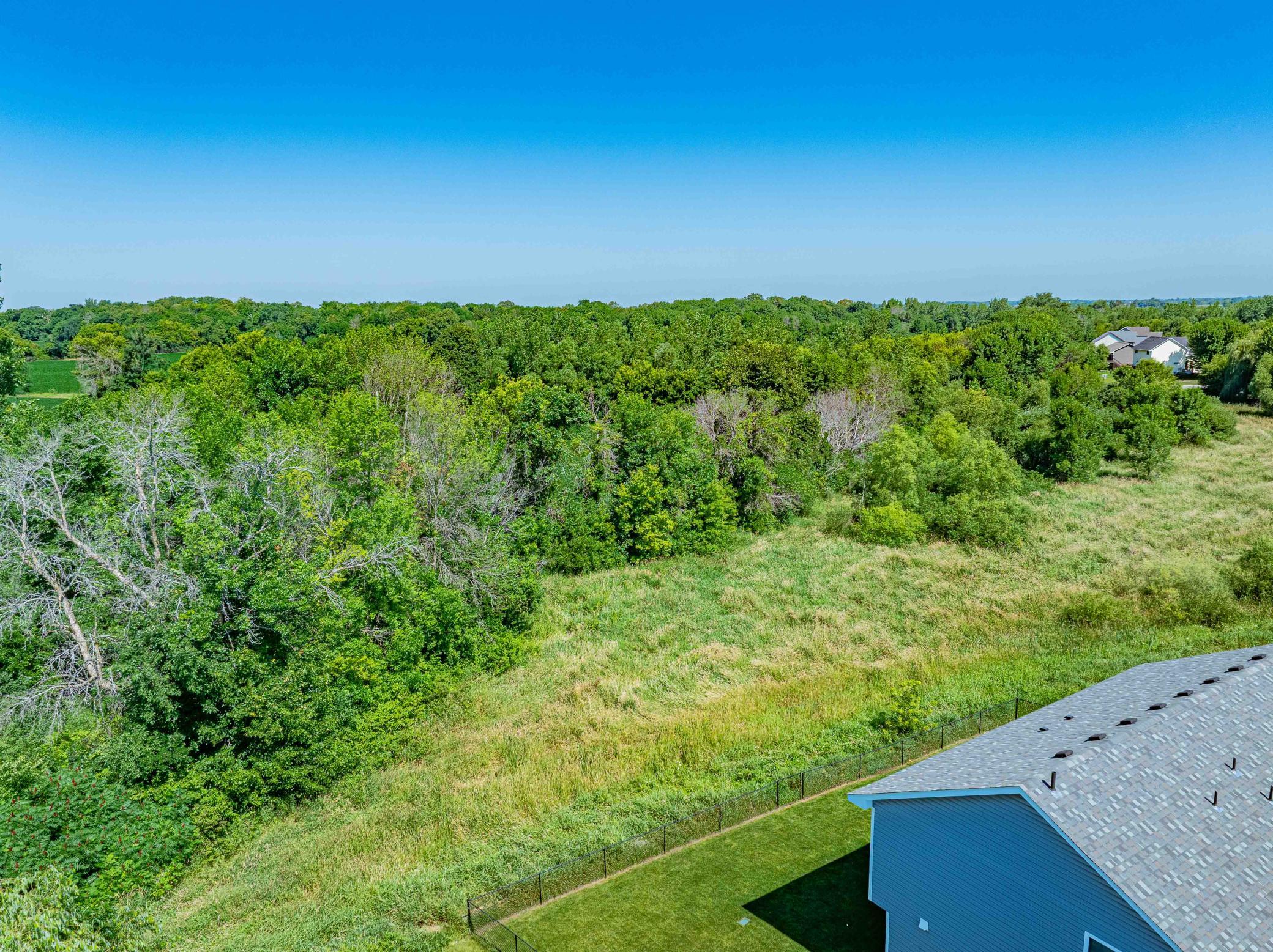51 - MLS Photo.jpg