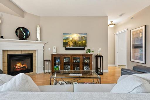 1940 Fulham Street, 207, Roseville, MN 55113