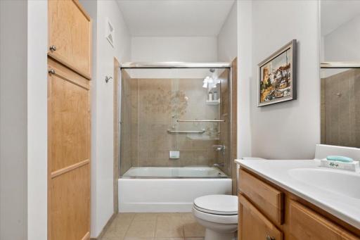 1940 Fulham Street, 207, Roseville, MN 55113
