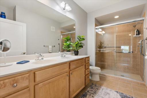 1940 Fulham Street, 207, Roseville, MN 55113
