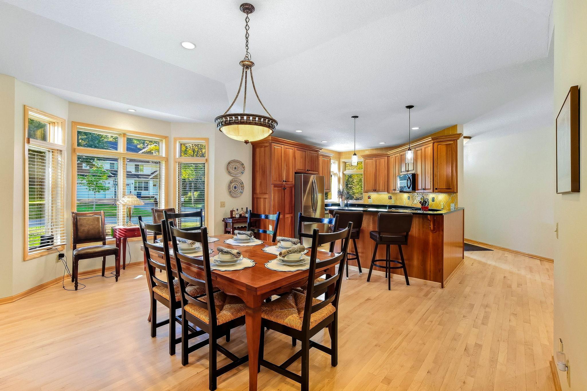 11-web-or-mls-14802-Margaret-Pl-11.jpg