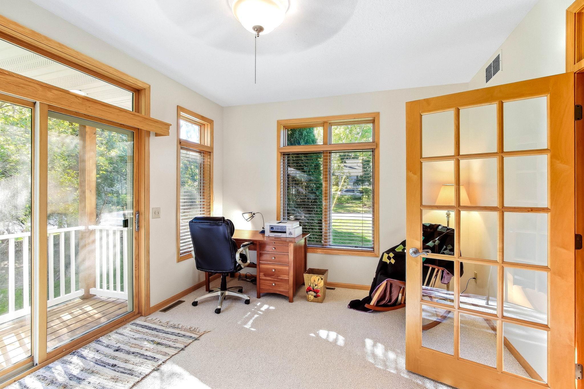 18-web-or-mls-14802-Margaret-Pl-18.jpg