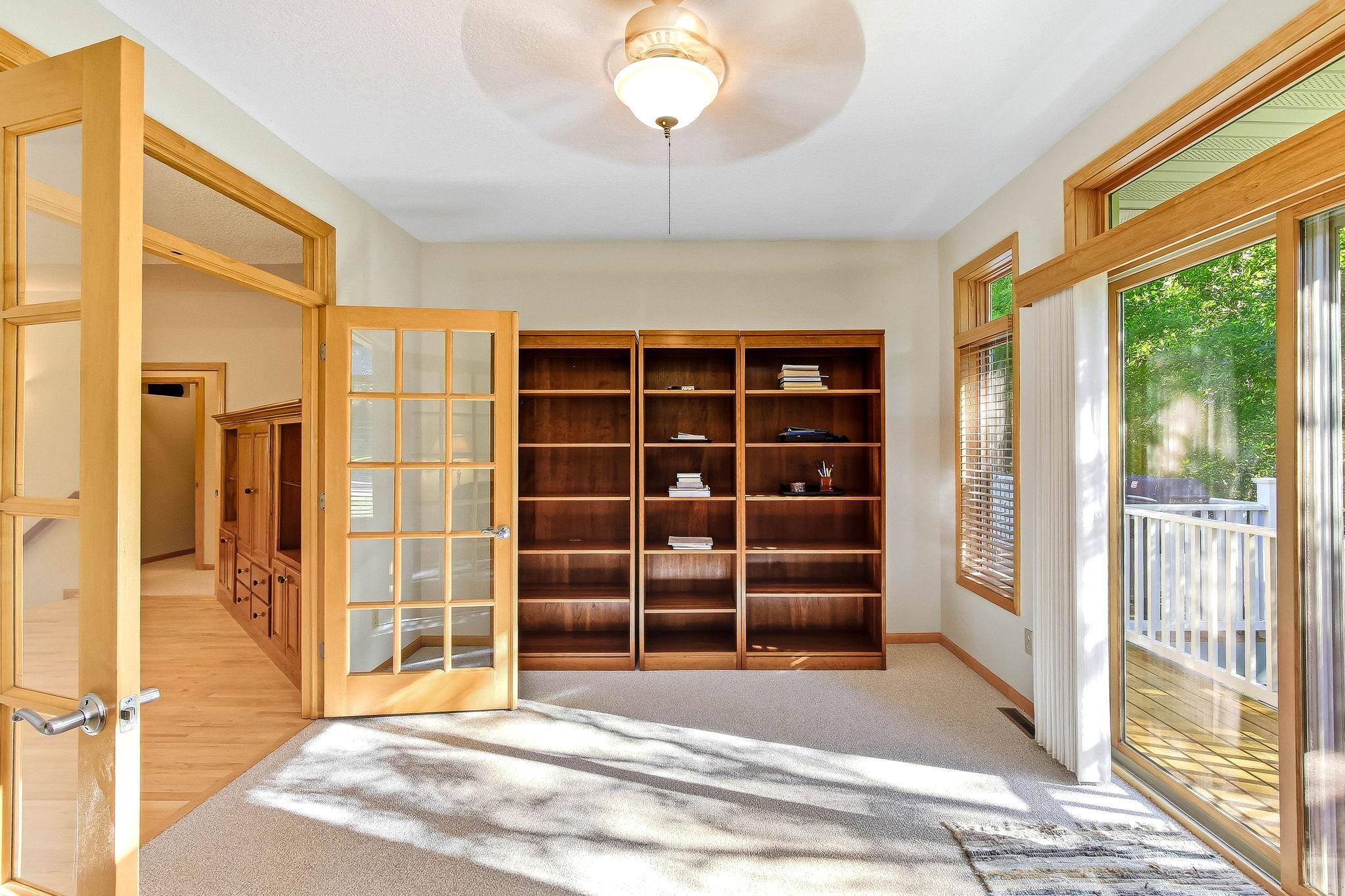 19-web-or-mls-14802-Margaret-Pl-19.jpg