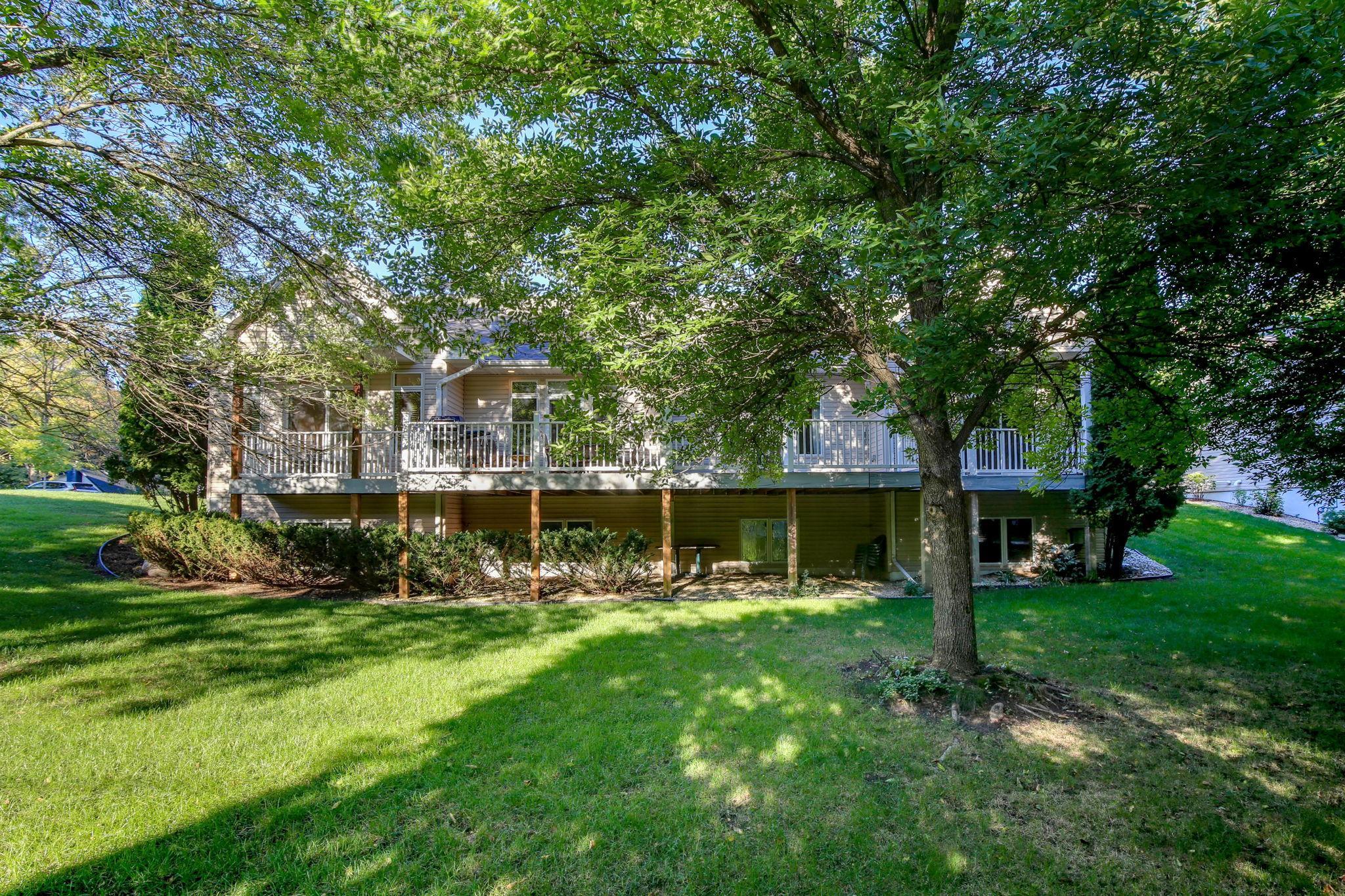 68-web-or-mls-14802-Margaret-Pl-68.jpg